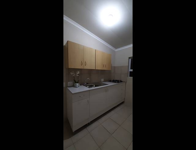 1 bed property to rent in SUNNYRIDGE